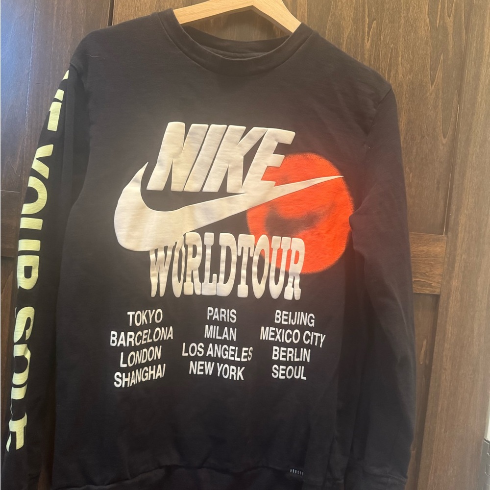 Nike World Tour Specialty Shirt